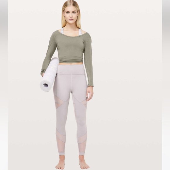 Lululemon Forget The Sweat Tight 7/8 Tight in Dark Chrome Size 2 - Picture 5 of 11